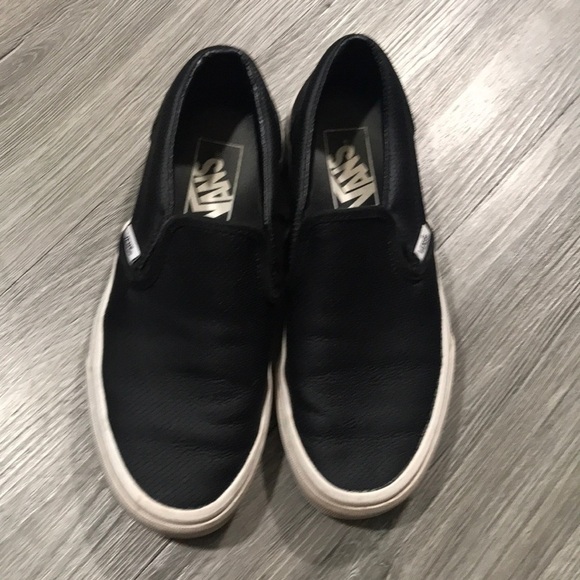 VANS PERFECT BLACK LEATHER SLIP-ON SNEAKERS size 6 women’s size 4.5 men’s - Picture 1 of 9